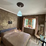 Cozy Old Train Station Appartement