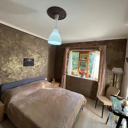 Cozy Old Train Station Apartman