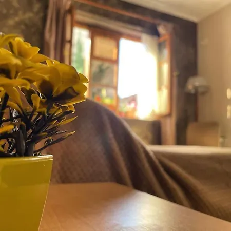 Cozy Old Train Station Apartament Tirana